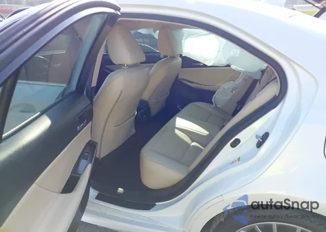 2014 Lexus Is 250 z USA, uszkodzony, nr VIN JTHCF1D27E5010613